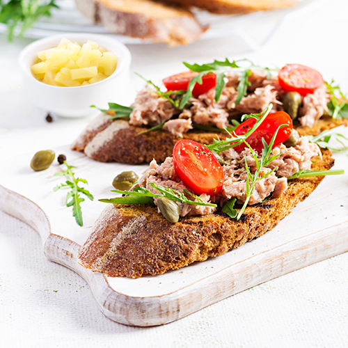 tostatadas-con-atun-y-tomate